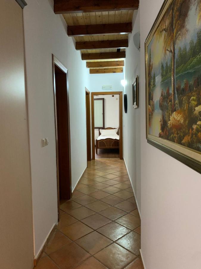 Nomad House-Entire House At Your Disposal,4 Guests Berat Bagian luar foto